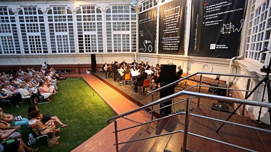 Concierto, Puestas de sol en patio de la diputación.